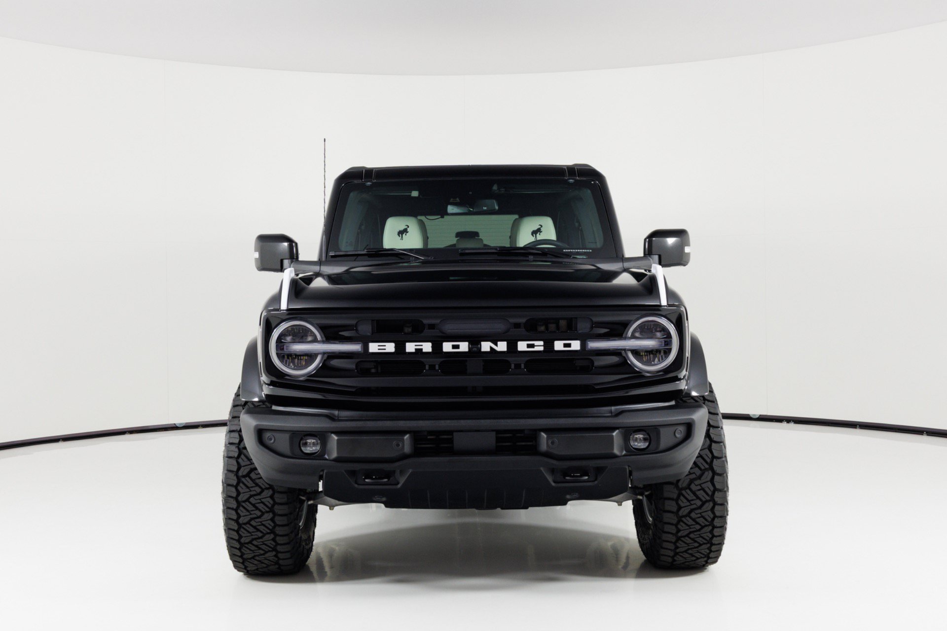 Used 2025 Ford Bronco Outer Banks AWD/4WD image 8