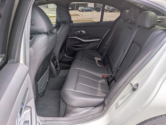 Used 2020 BMW 330i Sedan w/ Convenience Package image 19