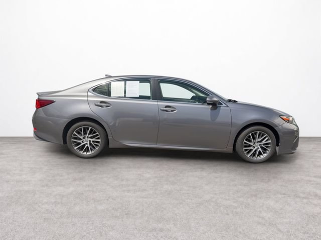 Used 2016 Lexus ES 350 FWD image 6