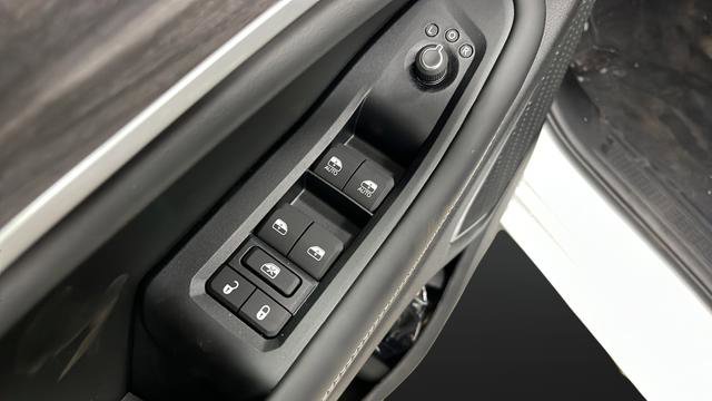 New 2026 Jeep Grand Cherokee Limited AWD/4WD image 22