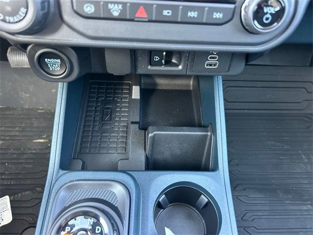 New 2025 Ford Maverick Lobo image 31