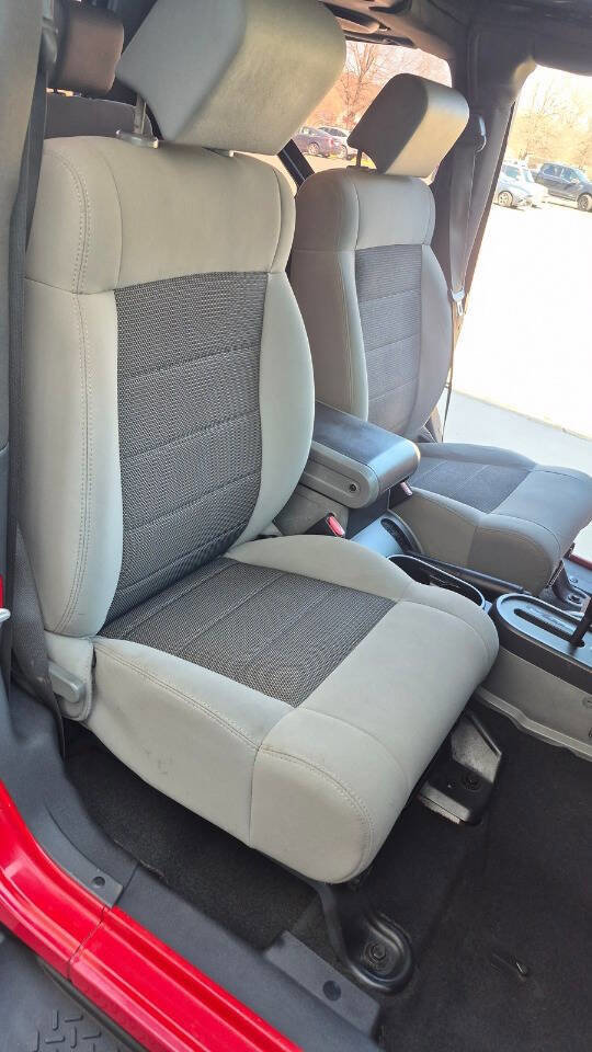 Used 2010 Jeep Wrangler Sport image 32