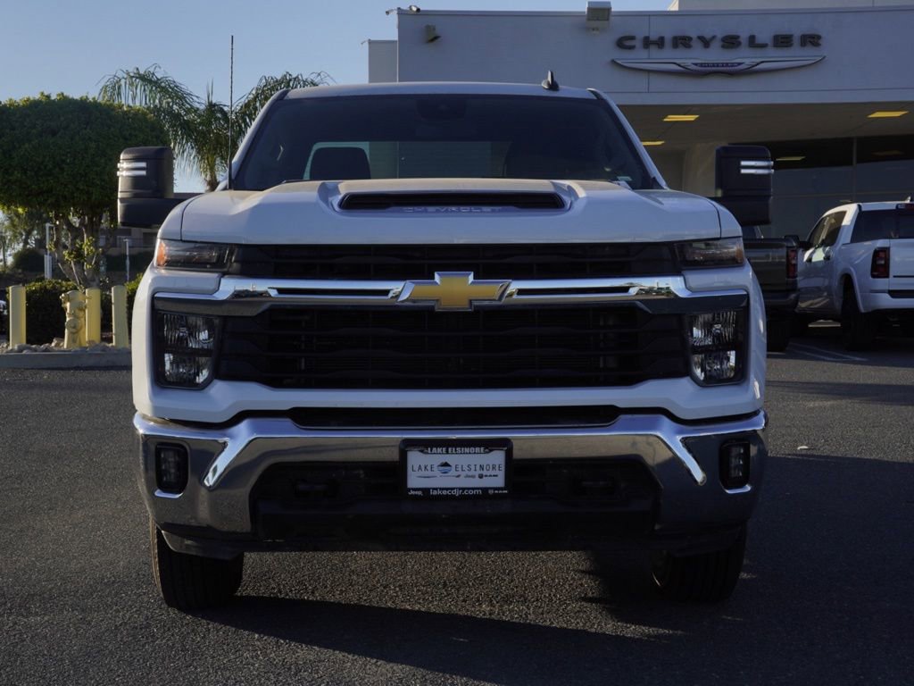Used 2025 Chevrolet Silverado 2500 LT w/ Convenience Package image 9