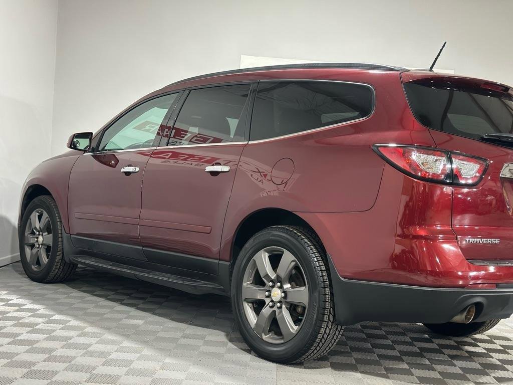 Used 2017 Chevrolet Traverse LT image 7