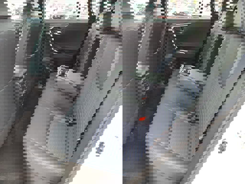 Used 2021 Toyota RAV4 XSE image 9