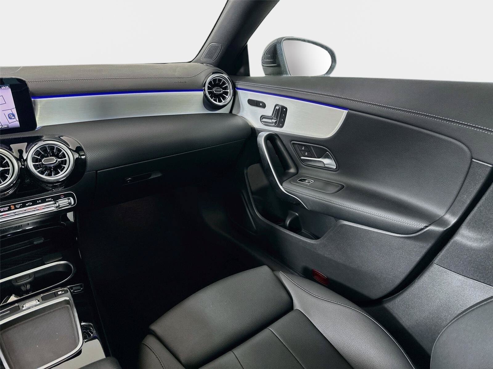 Certified 2026 Mercedes-Benz CLA 250 4MATIC image 29