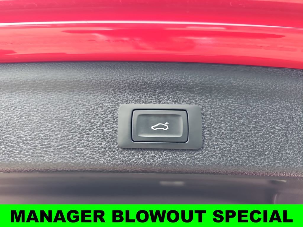Used 2025 Audi Q3 2.0T Premium AWD/4WD image 13