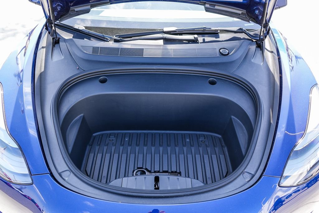 Used 2023 Tesla Model 3 Performance image 31