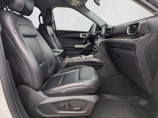 Used 2023 Ford Explorer XLT w/ Equipment Group 202A image 22