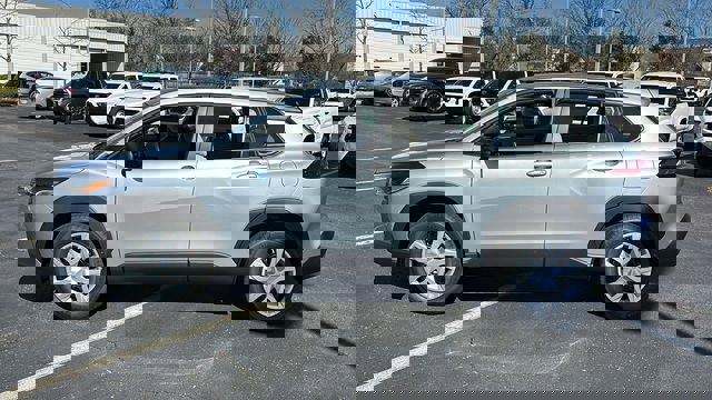 New 2026 Toyota Corolla Cross L image 4