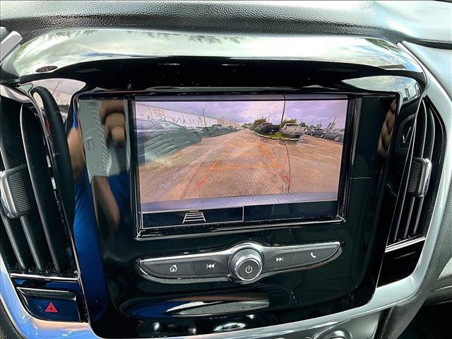 Used 2023 Chevrolet Traverse LT FWD image 23