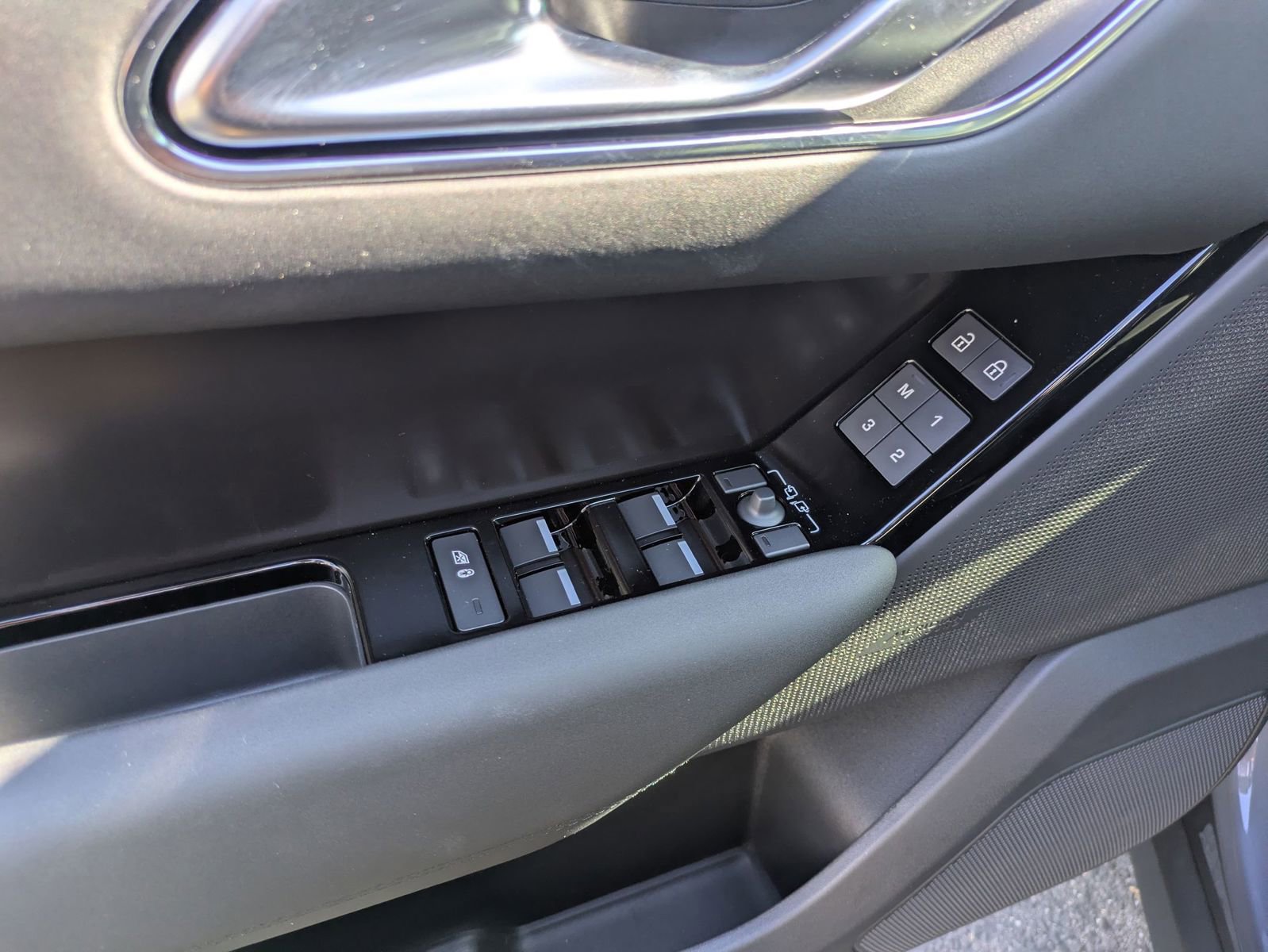 New 2026 Land Rover Range Rover Velar Dynamic SE image 10