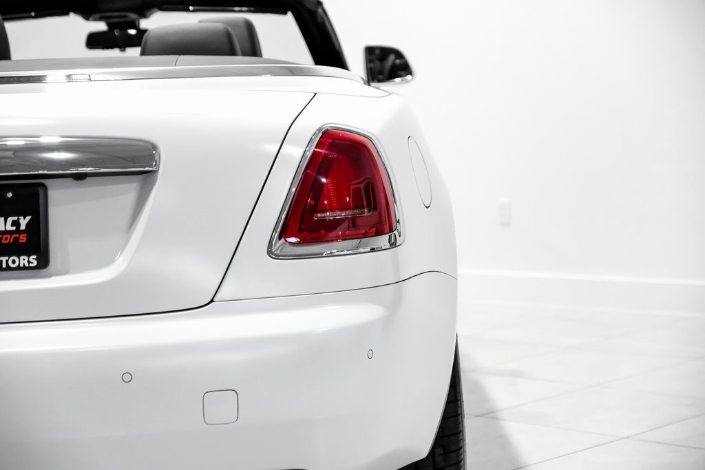 Used 2018 Rolls-Royce Dawn image 46