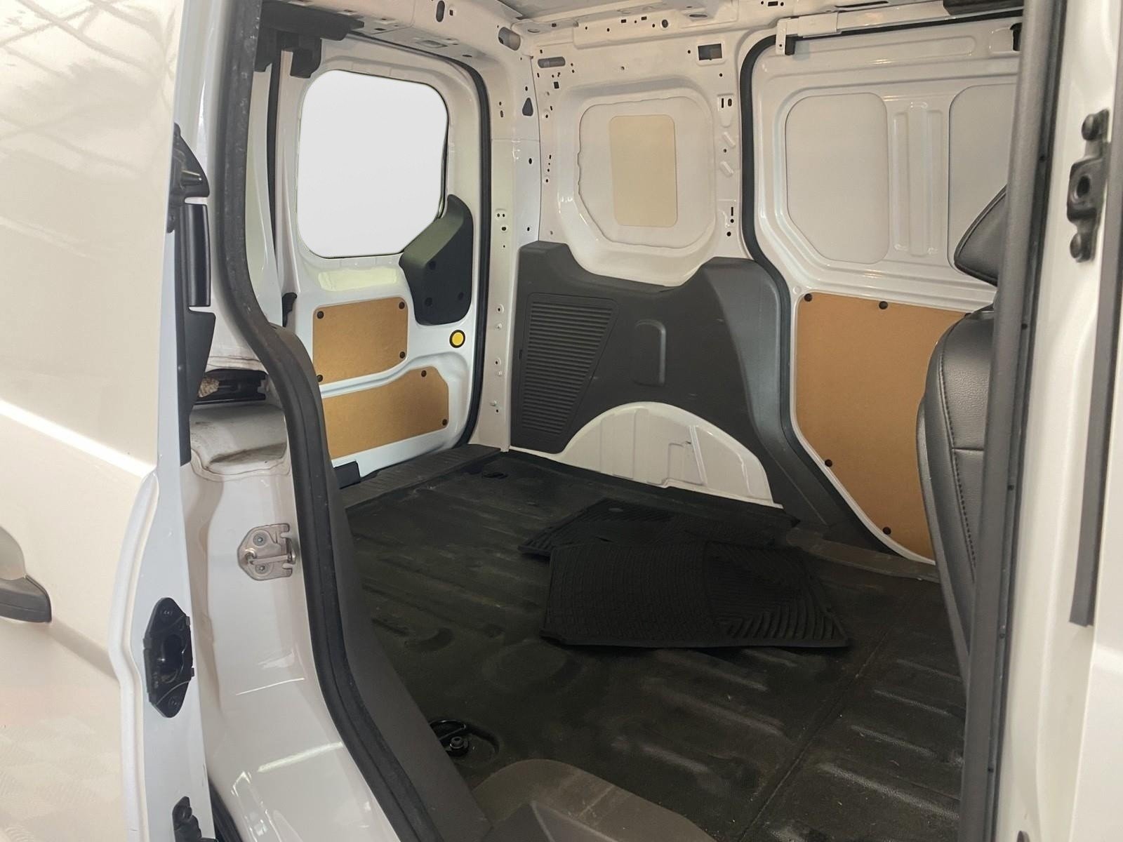 Used 2022 Ford Transit Connect XL FWD image 11