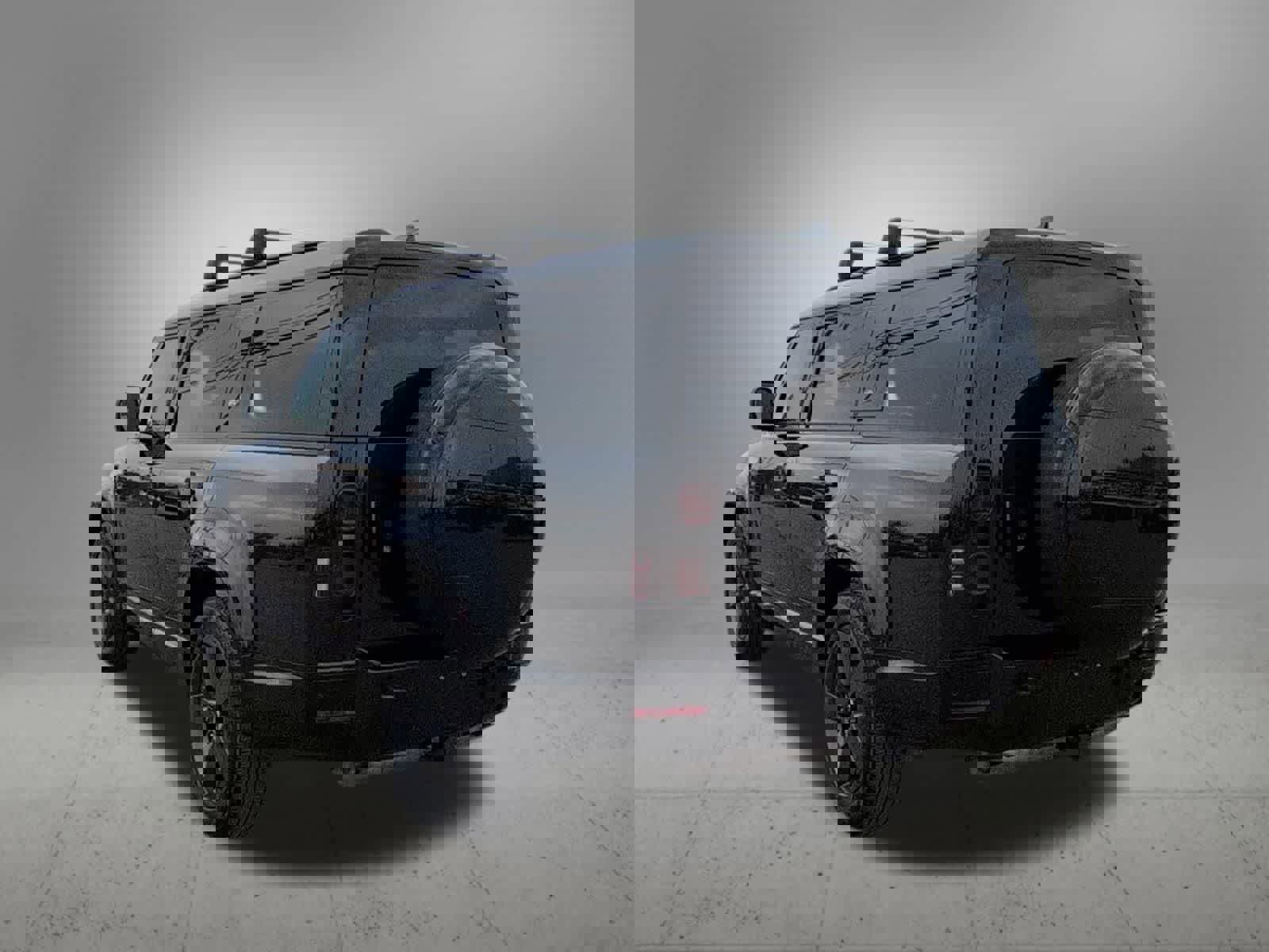 Certified 2024 Land Rover Defender 130 X-Dynamic SE image 4