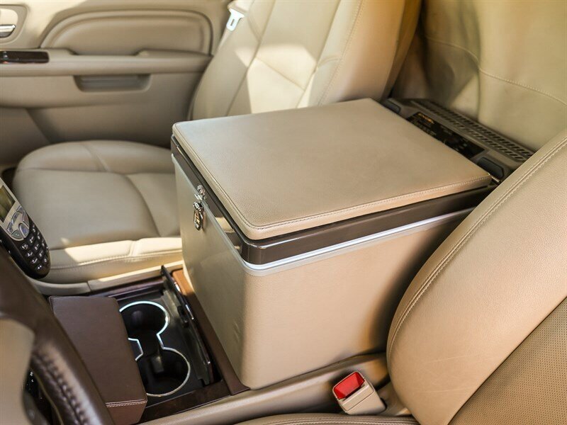 Used 2014 Cadillac Escalade ESV Premium AWD/4WD image 41