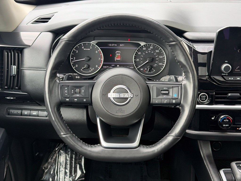 Used 2024 Nissan Pathfinder SV AWD/4WD image 18