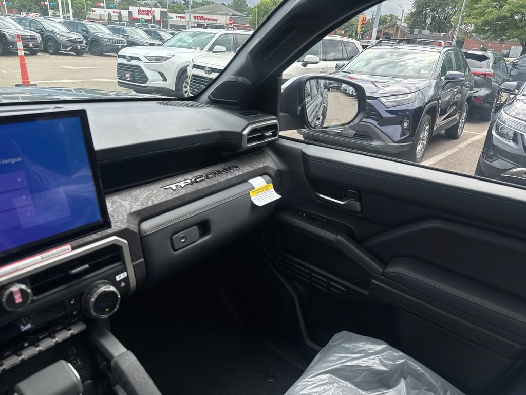 New 2026 Toyota Tacoma Limited AWD/4WD image 29