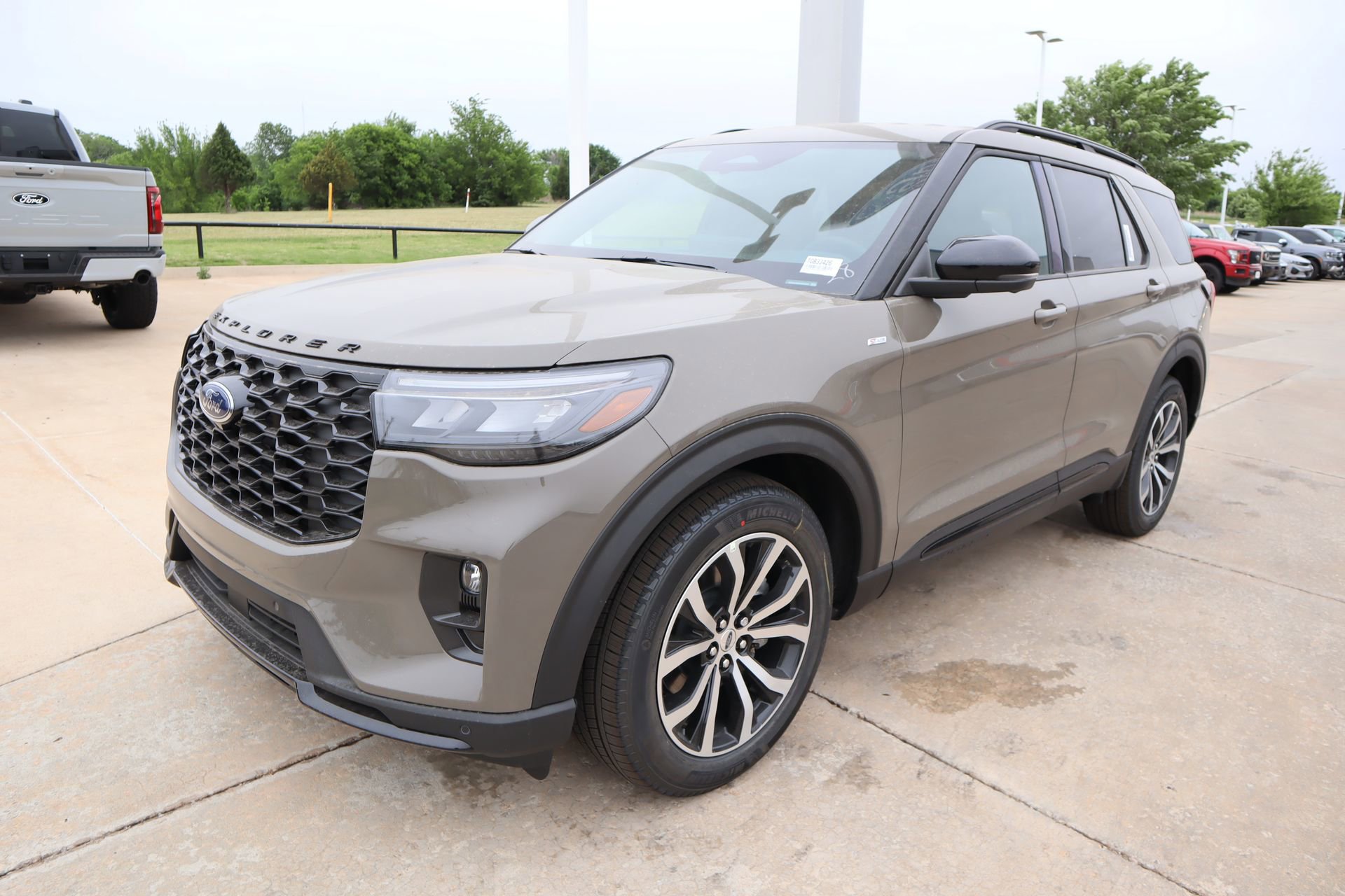 New 2026 Ford Explorer ST-Line w/ Premium Package RWD image 12