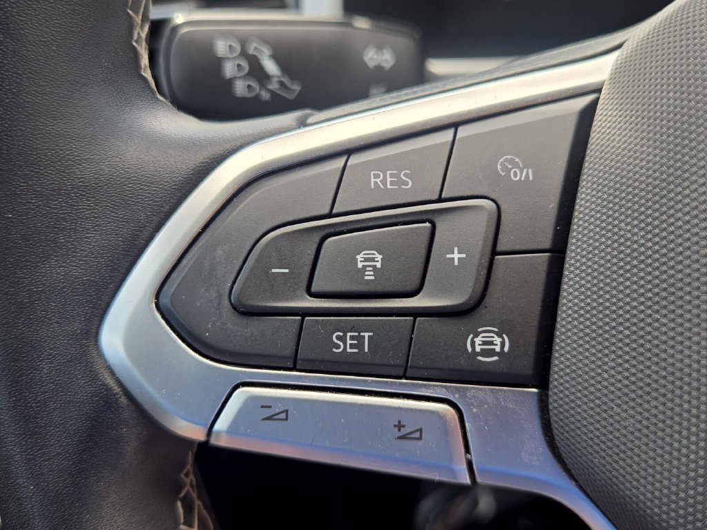 Certified 2022 Volkswagen Atlas SE FWD image 27