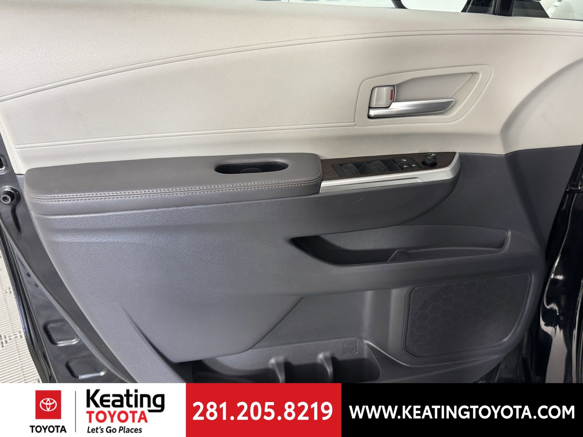 Certified 2024 Toyota Sienna XLE image 13