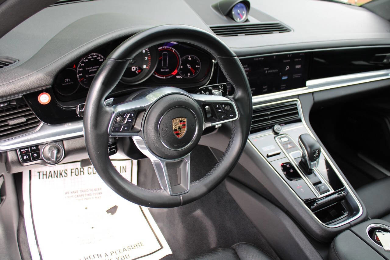 Used 2020 Porsche Panamera 4 AWD 4dr Sedan image 10