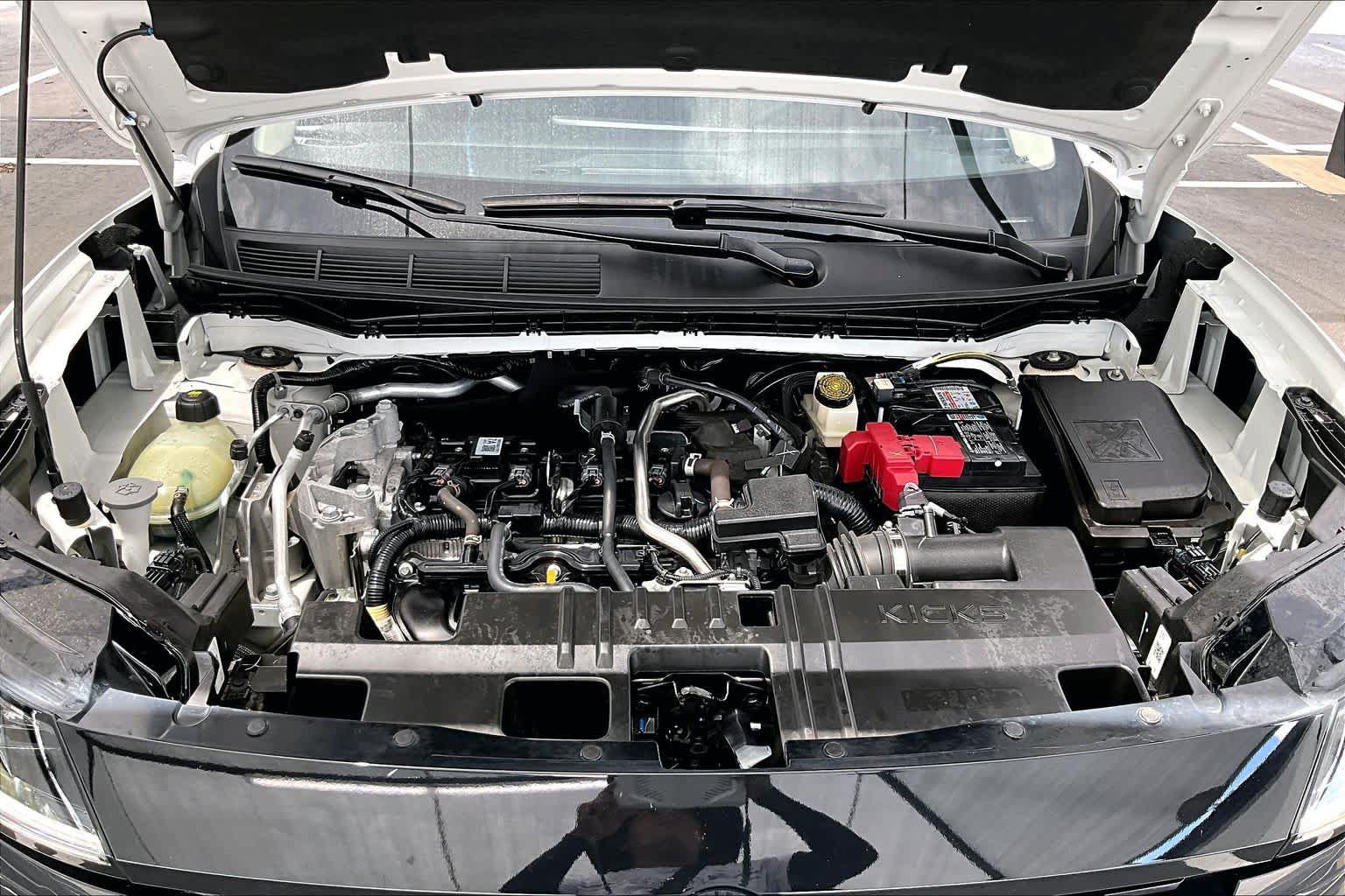Used 2025 Nissan Kicks SV w/ Charging Package FWD image 32