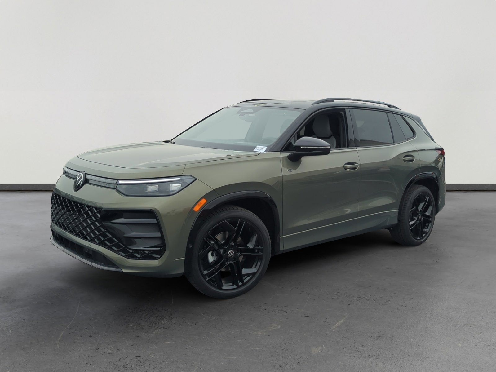 New 2026 Volkswagen Tiguan SE R-Line