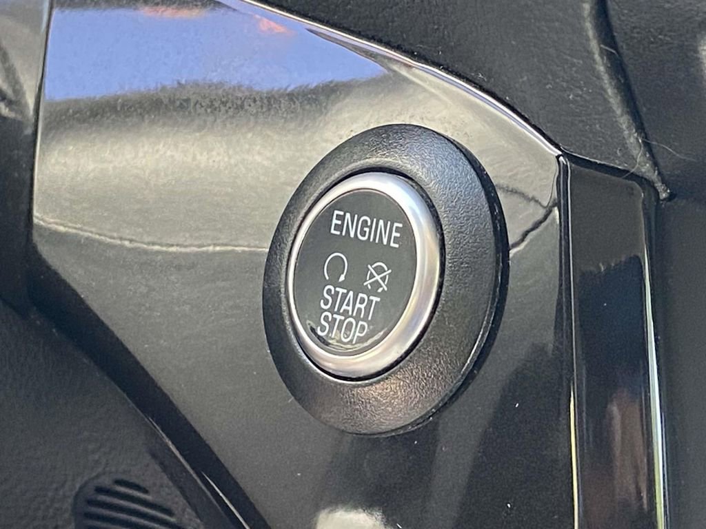 Used 2019 Ford Escape SE image 29