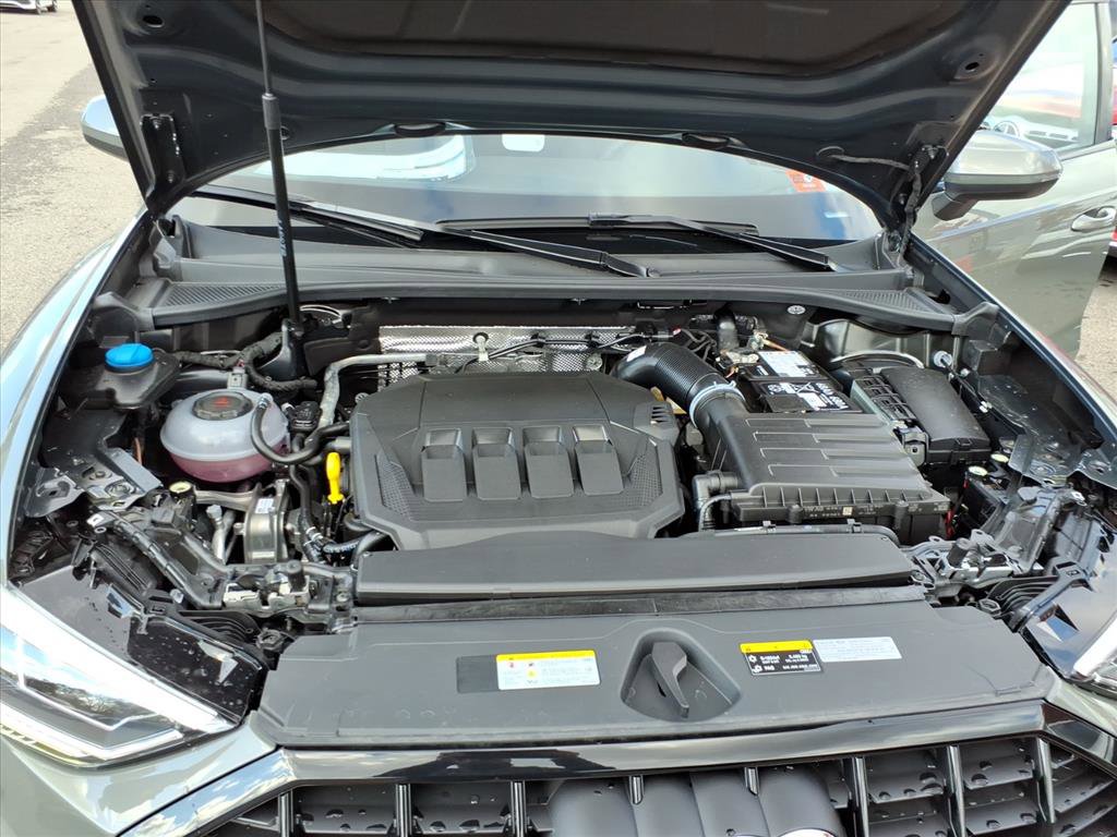 New 2025 Audi Q3 2.0T Premium image 9