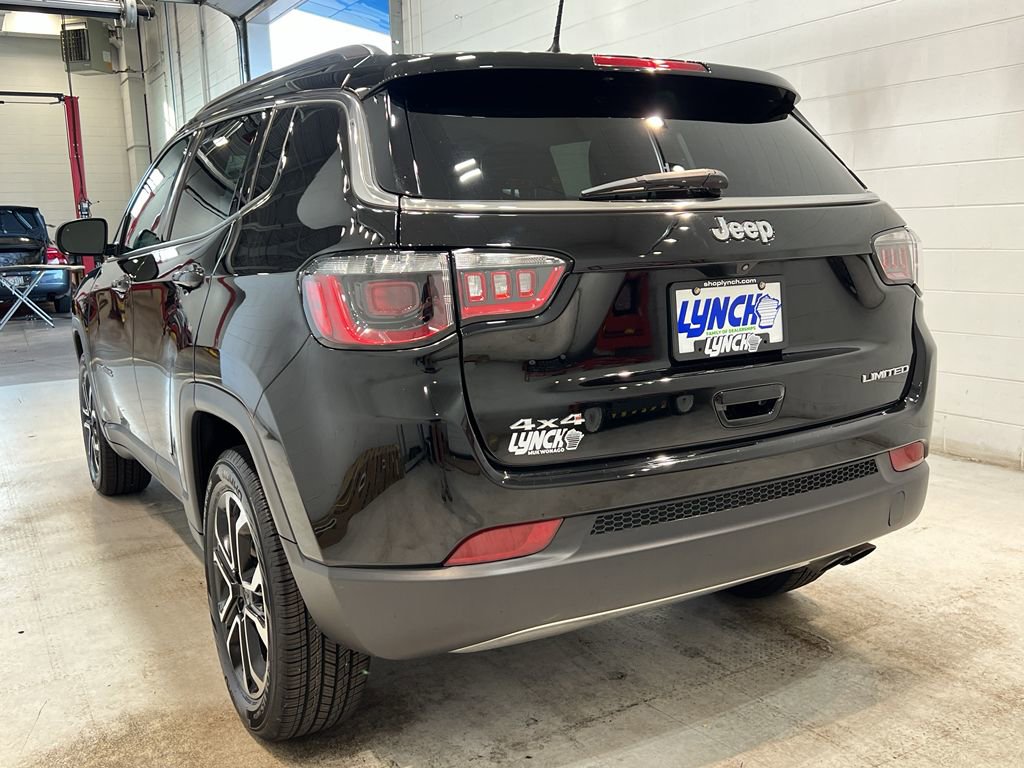 Used 2022 Jeep Compass Limited image 36