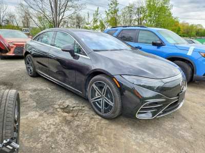 Used 2023 Mercedes-Benz EQS 580 4MATIC Sedan image 1