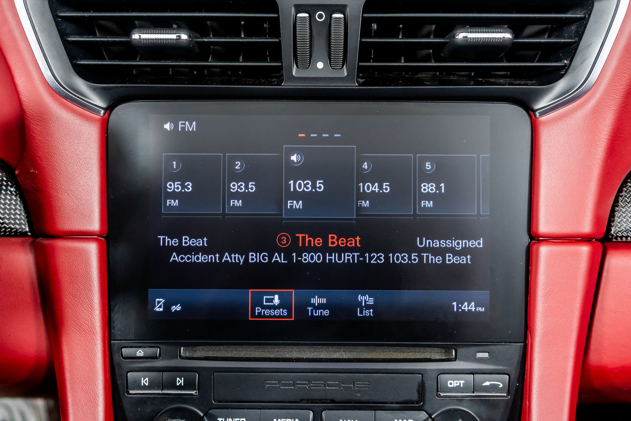 Used 2017 Porsche 911 Turbo S image 40