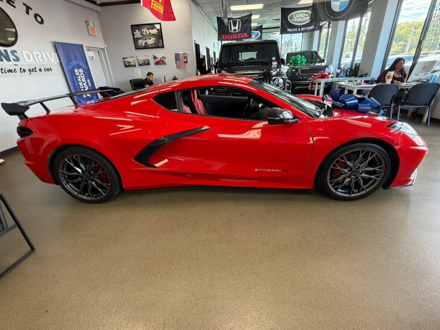 Used 2024 Chevrolet Corvette Stingray Coupe RWD image 24