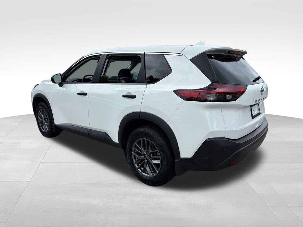 Used 2021 Nissan Rogue S FWD image 5