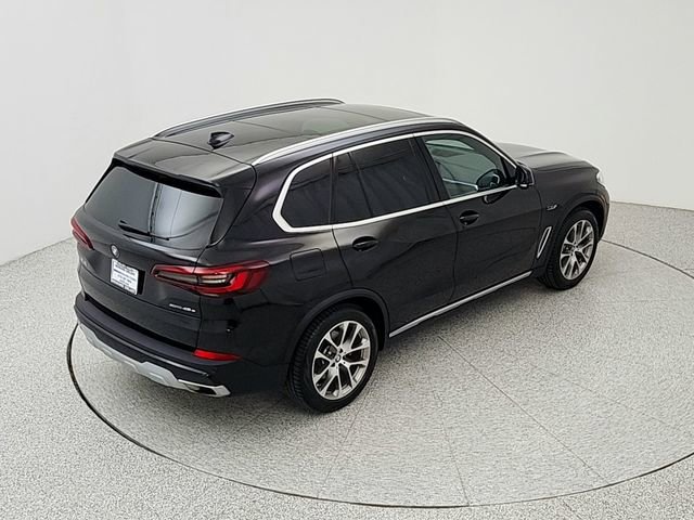 Used 2023 BMW X5 xDrive45e w/ Parking Assistance Package AWD/4WD image 35