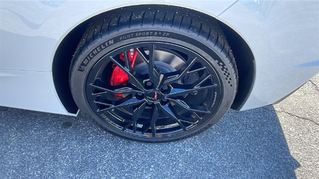 New 2027 Chevrolet Corvette Stingray Coupe w/ Z51 Performance Package RWD image 28