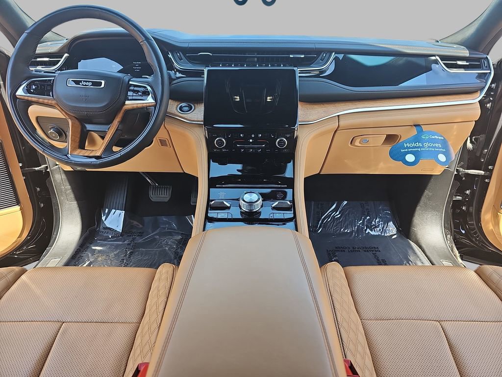 Used 2022 Jeep Grand Cherokee L Summit w/ Advanced Protech Group IV AWD/4WD image 11