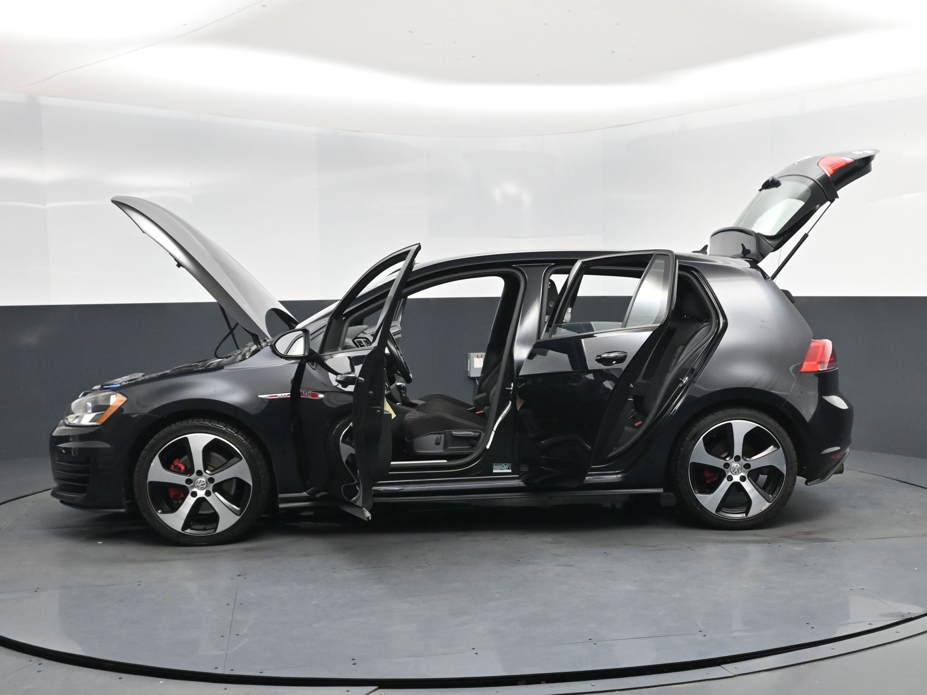 Used 2016 Volkswagen GTI S image 20