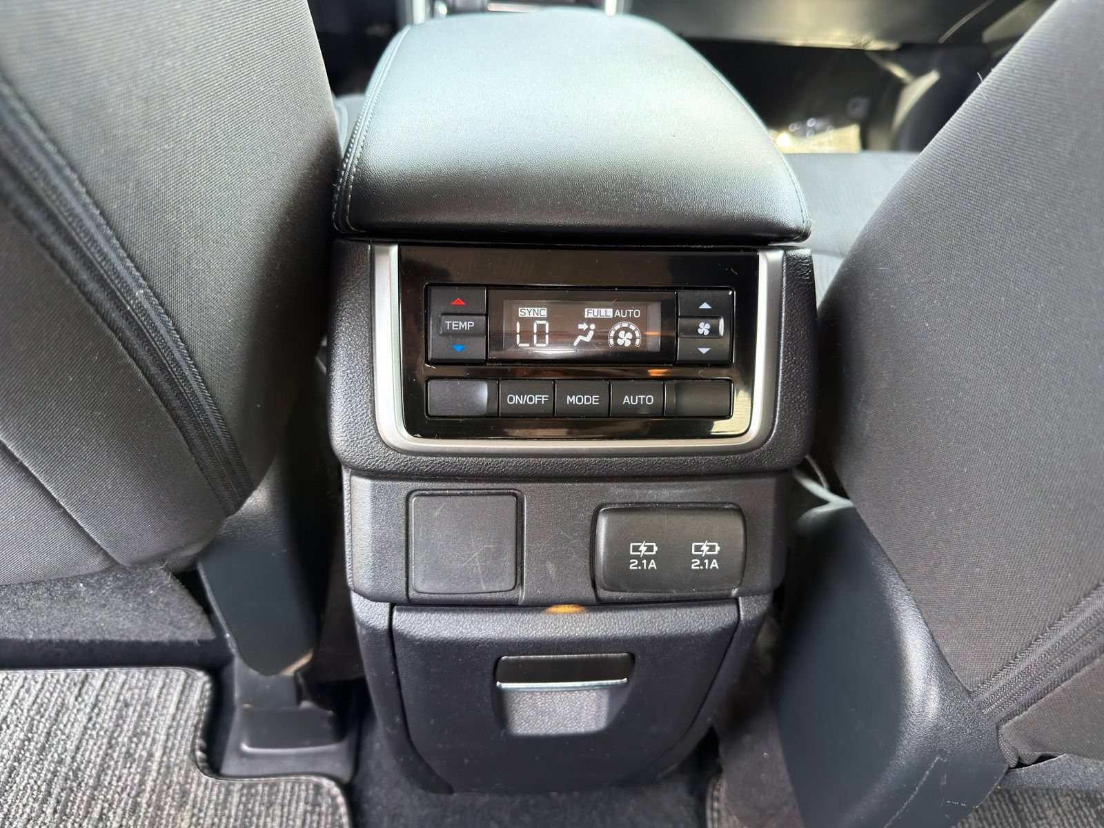 Used 2019 Subaru Ascent Premium AWD/4WD image 29