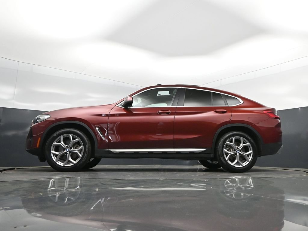 Certified 2025 BMW X4 xDrive30i image 38