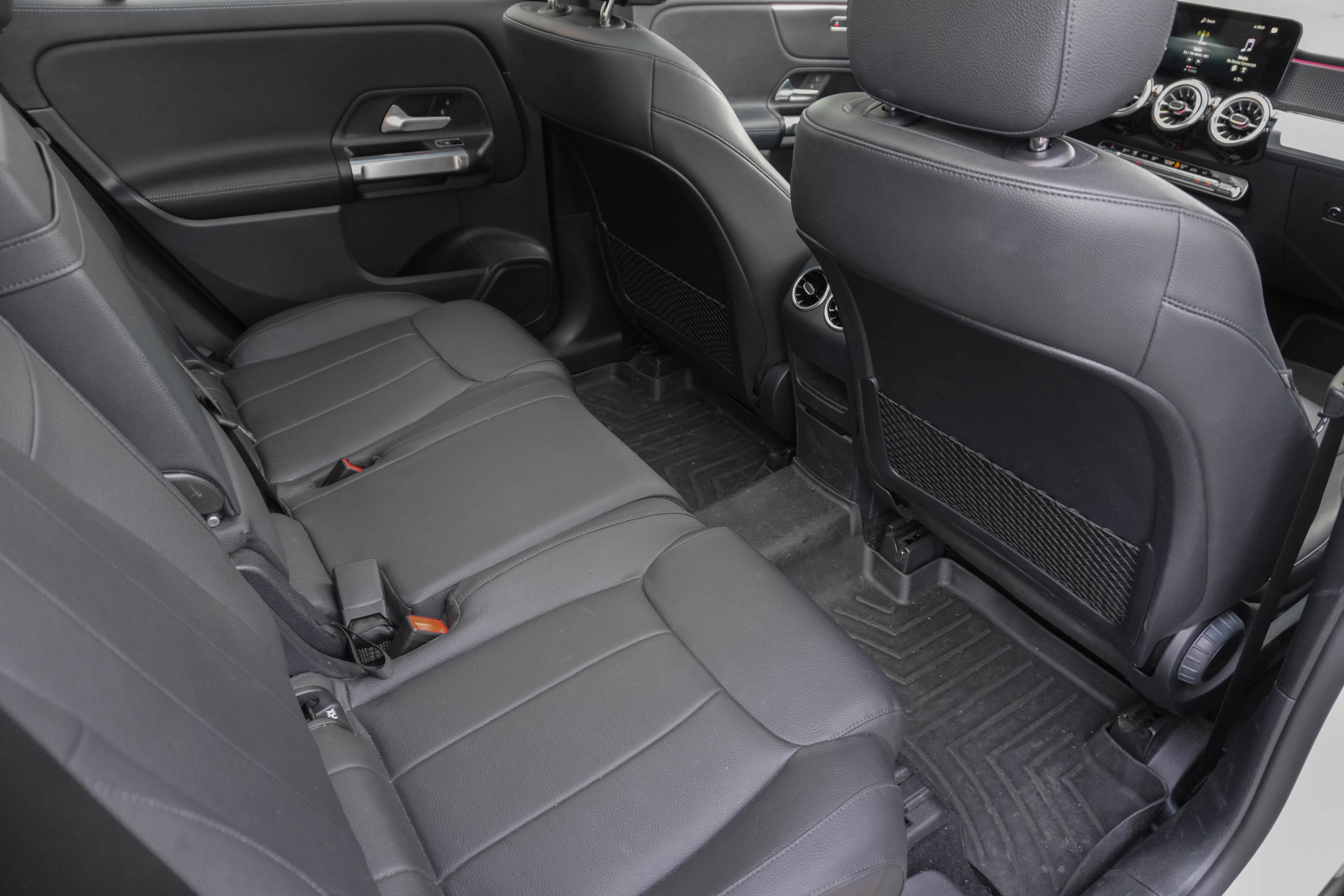 Used 2022 Mercedes-Benz GLB 250 4MATIC image 34