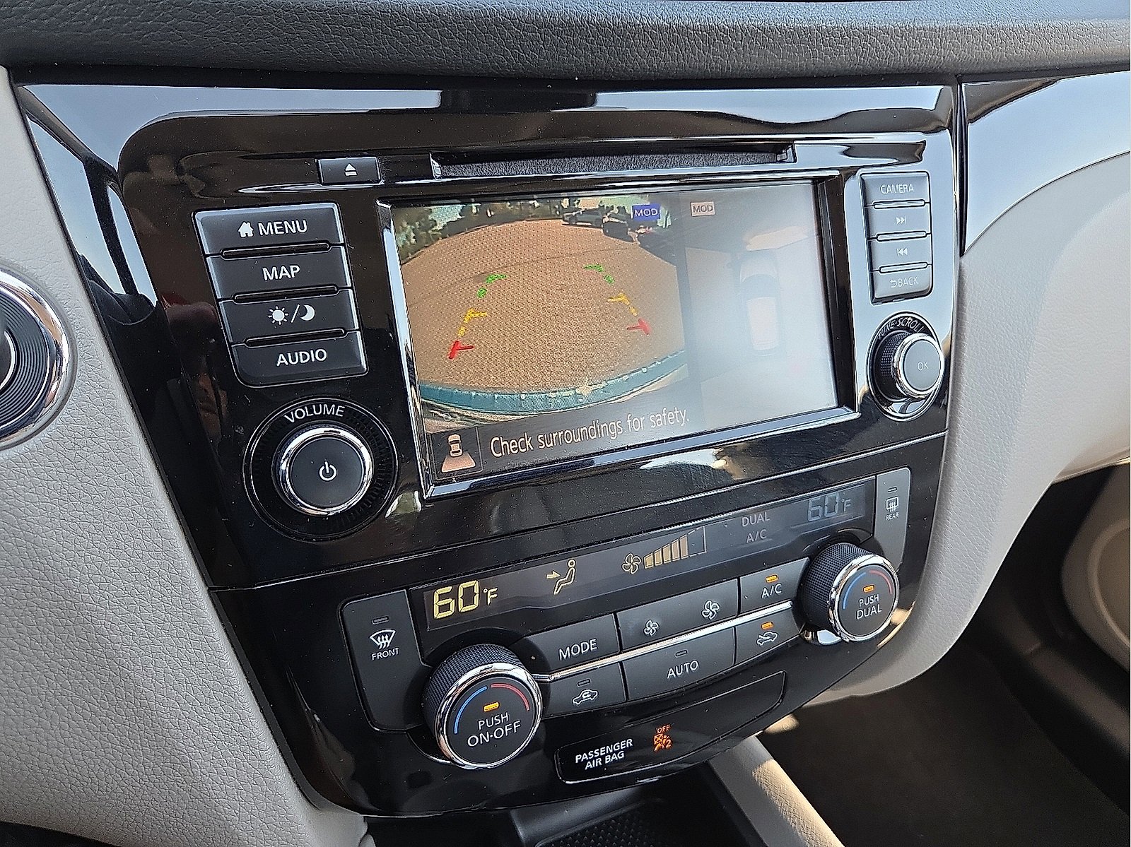 Used 2022 Nissan Rogue Sport SL image 17