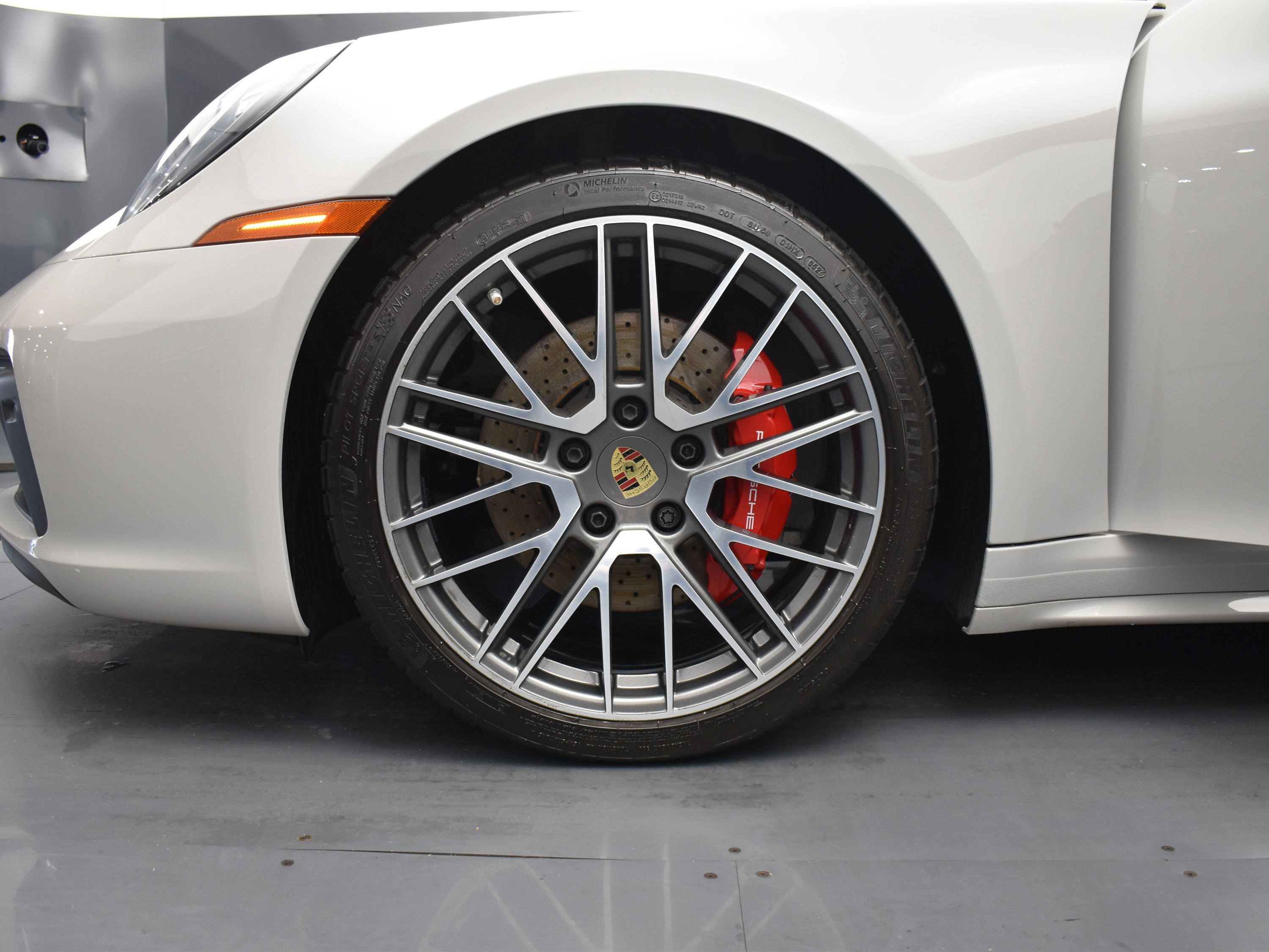 Used 2023 Porsche 911 Carrera S RWD image 7