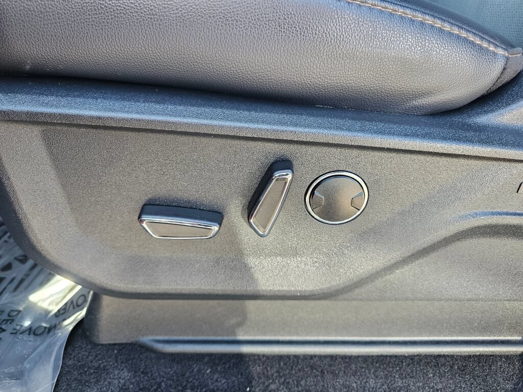 Certified 2025 Ford F150 Lightning Lariat AWD/4WD image 17