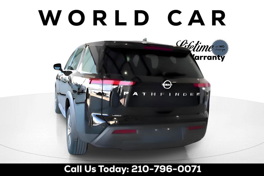 Used 2025 Nissan Pathfinder S image 5