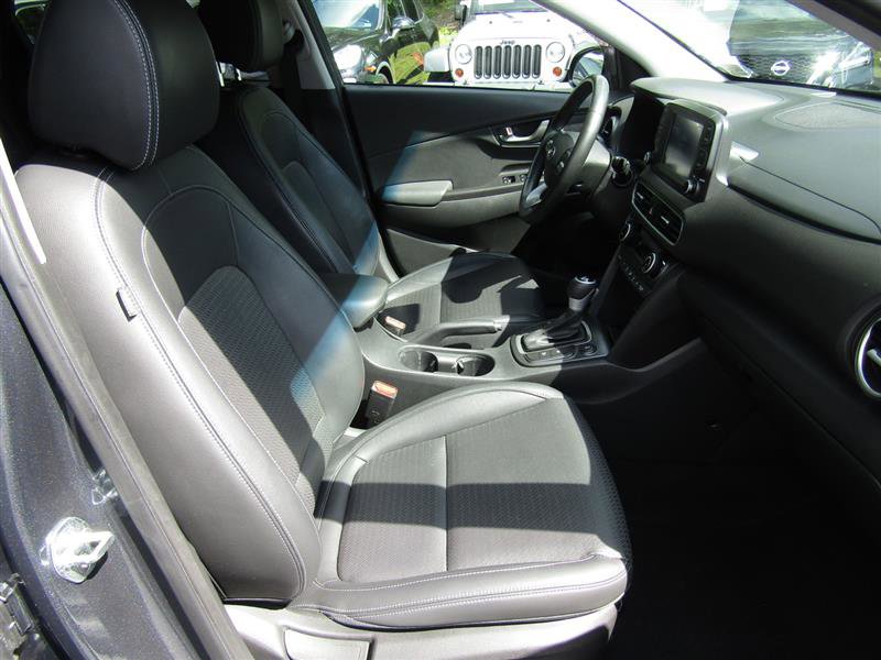 Used 2021 Hyundai Kona Limited image 36