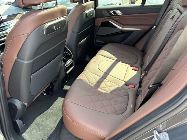 New 2026 BMW X5 xDrive40i w/ Climate Comfort Package AWD/4WD image 8