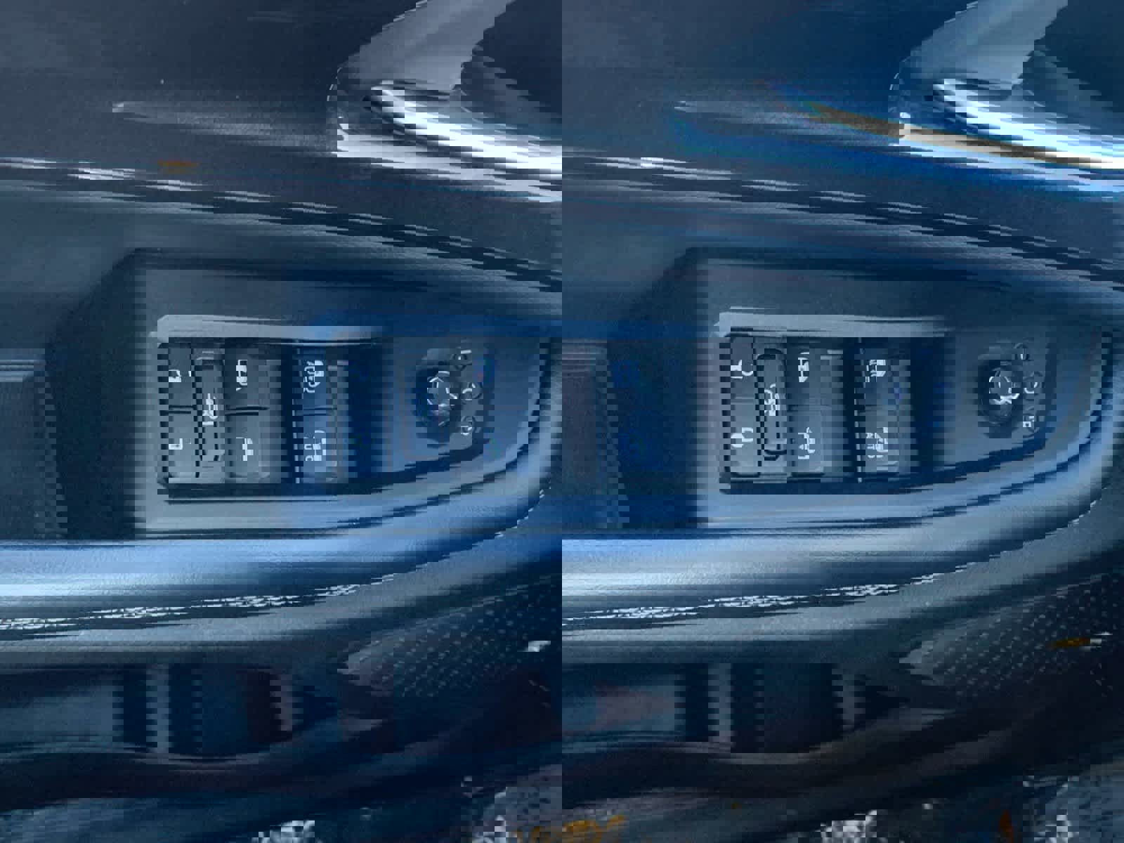 Used 2023 Jeep Grand Cherokee Altitude image 23