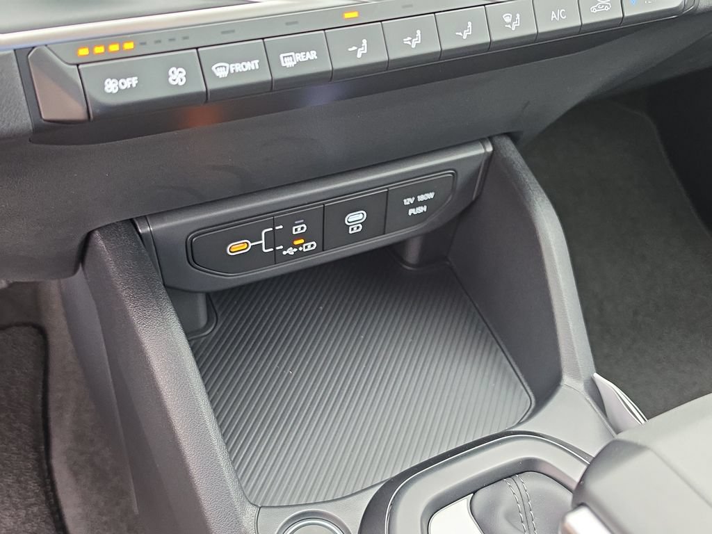 New 2026 Kia K4 FWD image 25